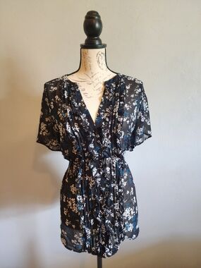 Torrid Black Floral Ruffle Sheer Short-Sleeve Blouse